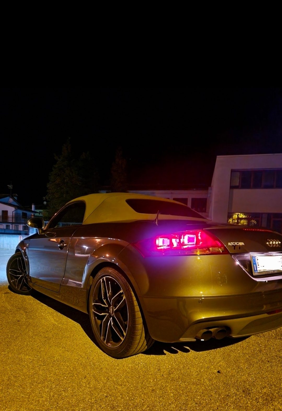 Audi TT (2010) foto 2