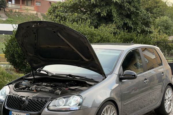VW Golf MK5